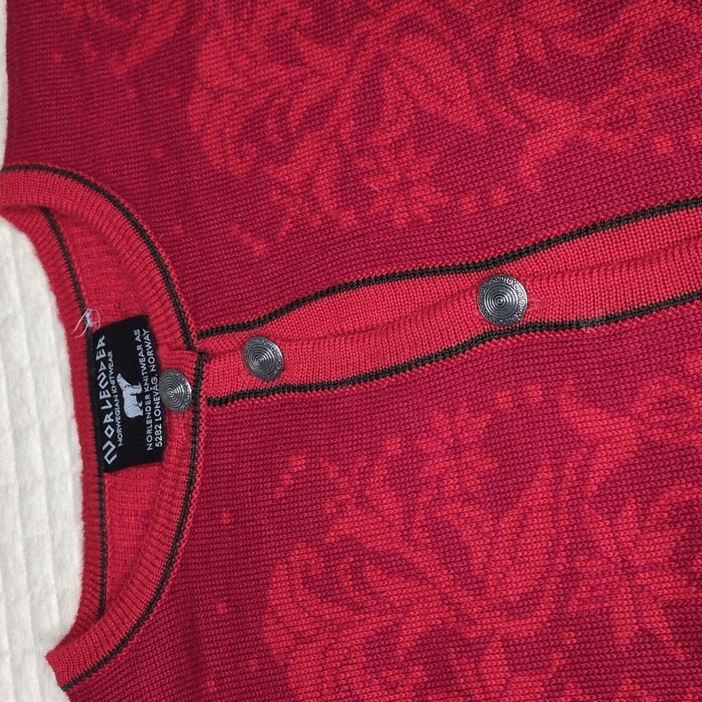 Gorgeous Vintage Norwegian Wool Cardigan